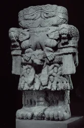 Coatlicue, Mutter der Götter